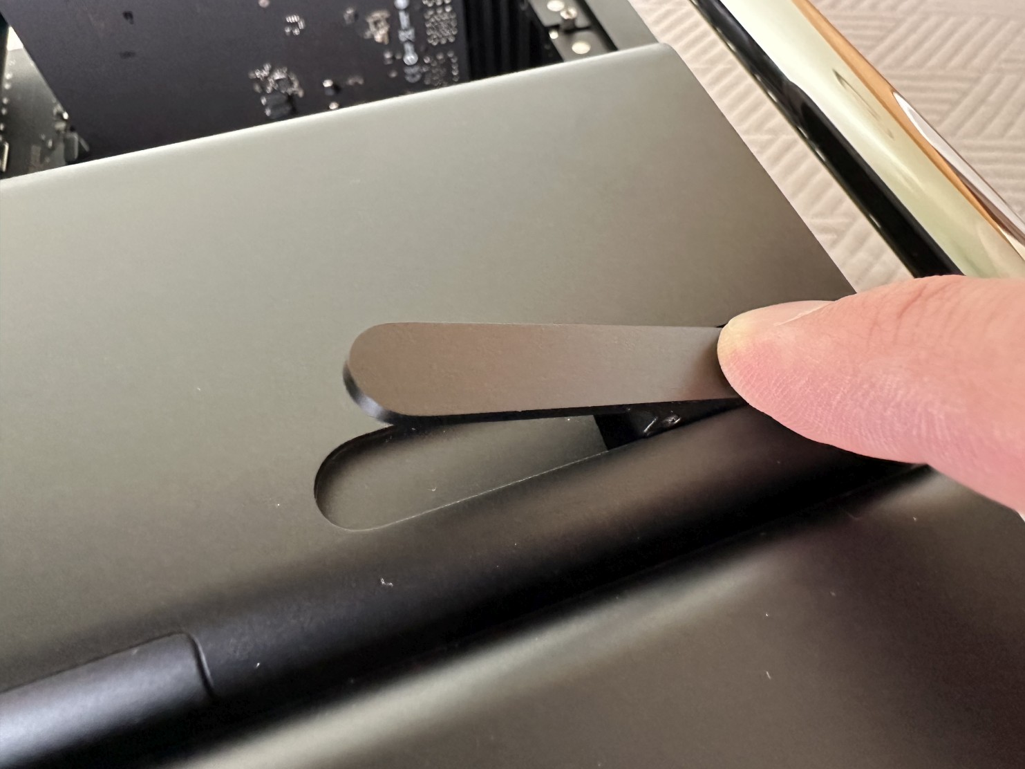 Installation in a Mac Pro 7,1 (2019)