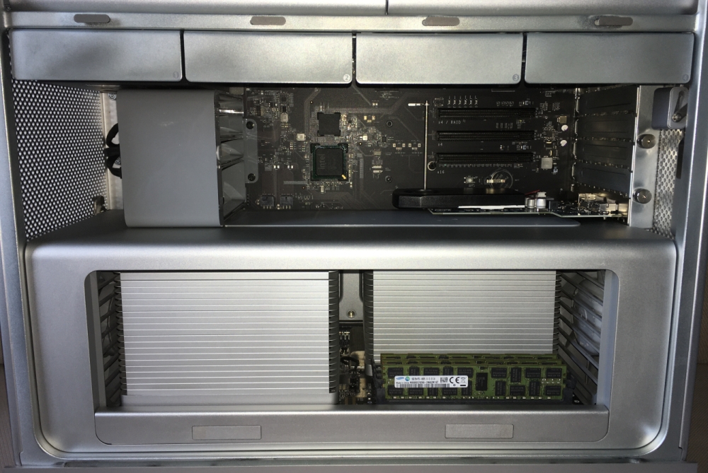 Graphics card installation in a Mac Pro 4,1-5,1
